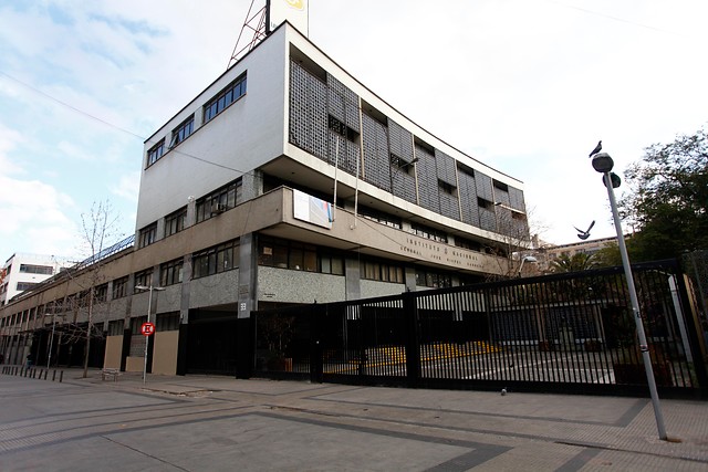 U. de Chile e Instituto Nacional inician trabajo que busca fortalecer la educación pública del liceo más antiguo del país