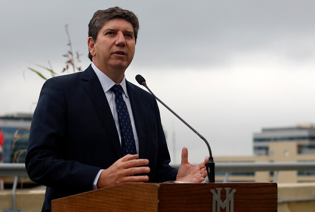 Ministro de Hacienda frente al alza del precio del cobre: “Es muy bueno para las arcas fiscales”