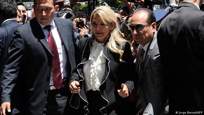 Bolivia denuncia “desafortunada injerencia” de EE.UU. que pidió liberación de Áñez