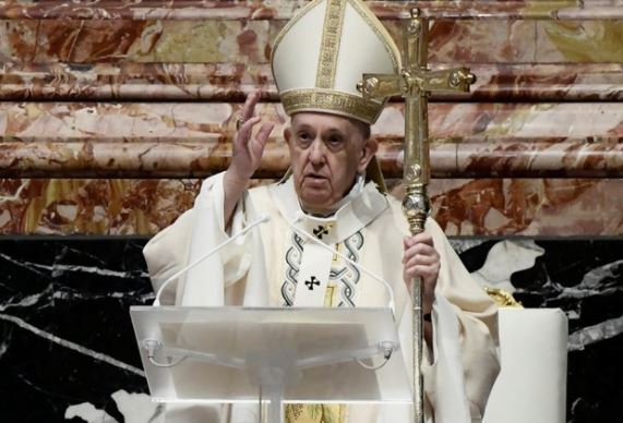Misa de Pascua en pandemia: Papa pide superar retrasos con la vacuna y compartir dosis con países más pobres