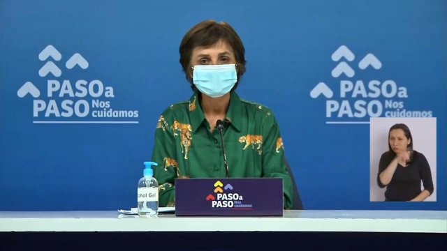 “Blusas de Paula Daza”: Internautas analizan y aplauden vestuario de la subsecretaria en divertida cuenta de Instagram