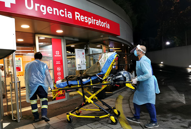 Jefe técnico de Urgencias de la Clínica Alemana: “Se hablaba de reconvertir camas de Urgencias en camas críticas, y eso ya ocurre”