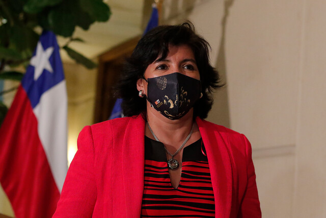 Yasna Provoste tras ser increpada en Puente Alto: “No le tendremos miedo a la intolerancia, porque queremos reconstruir en paz nuestro país”