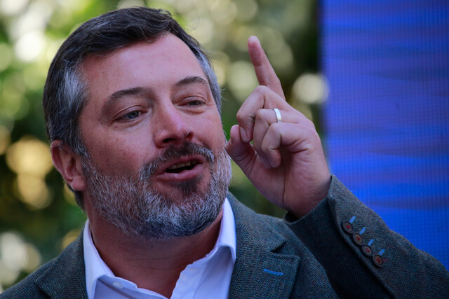 Sebastián Sichel dice que se “requieren más aclaraciones” por los Pandora Papers: “No basta decir que la justicia aclaró algo”
