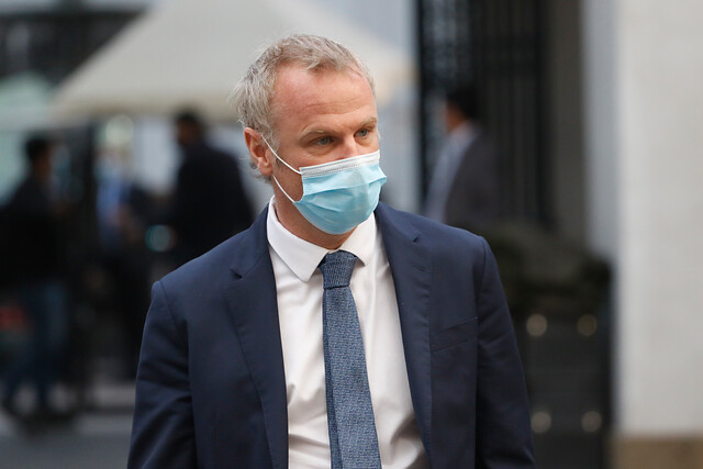 Felipe Kast y el futuro liderazgo en Chile Vamos: “He visto una cantidad de egos absurdos en parlamentarios de nuestro sector en esta pelea”