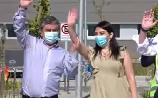 “Le manifesté mi malestar, la sociedad cambió”: Gobernadora Bravo alzó la voz tras brusco gesto de senador Coloma