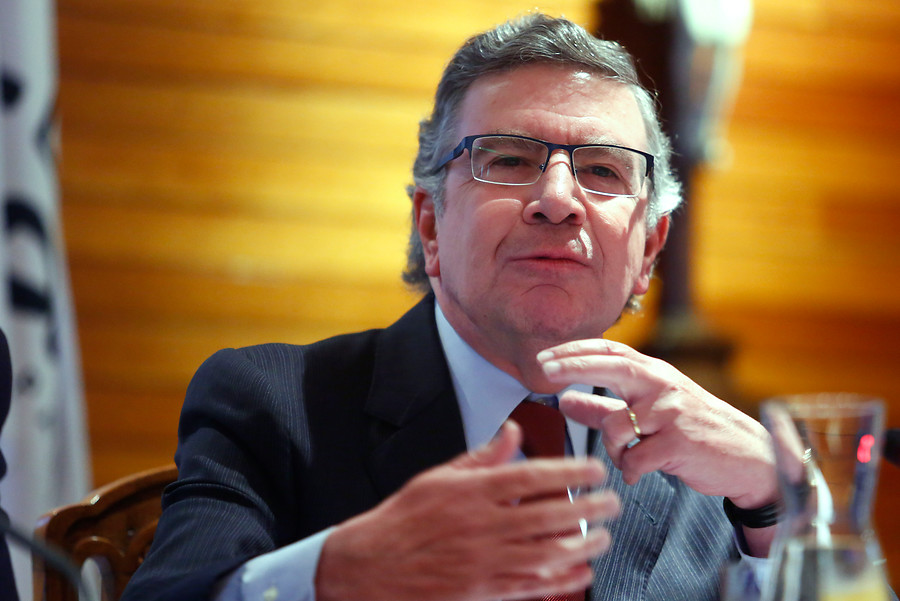 La respuesta de Lavín ante la presencia de “marihuaneros” en la plaza Los Dominicos