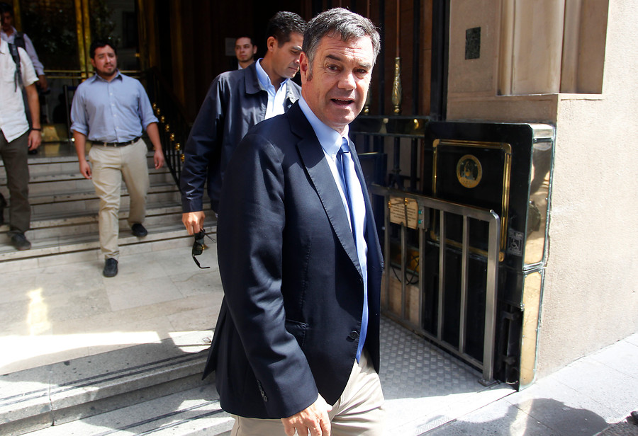 Ossandón en el inicio de su campaña: “Le voy a pasar la retroexcavadora a los corruptos y a la Ley de pesca”