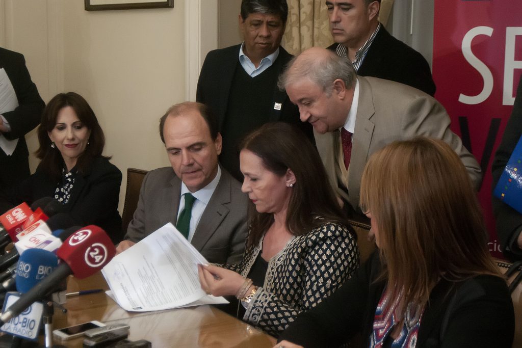‘Chile Vamos’ va por la primarias e inscribe a sus candidatos