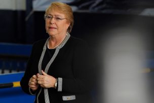 Presidenta Bachelet por sistema frontal: 