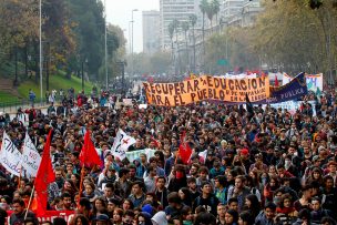 [VIDEO] Estudiantes se declaran en alerta ante nueva cuenta pública de Bachelet