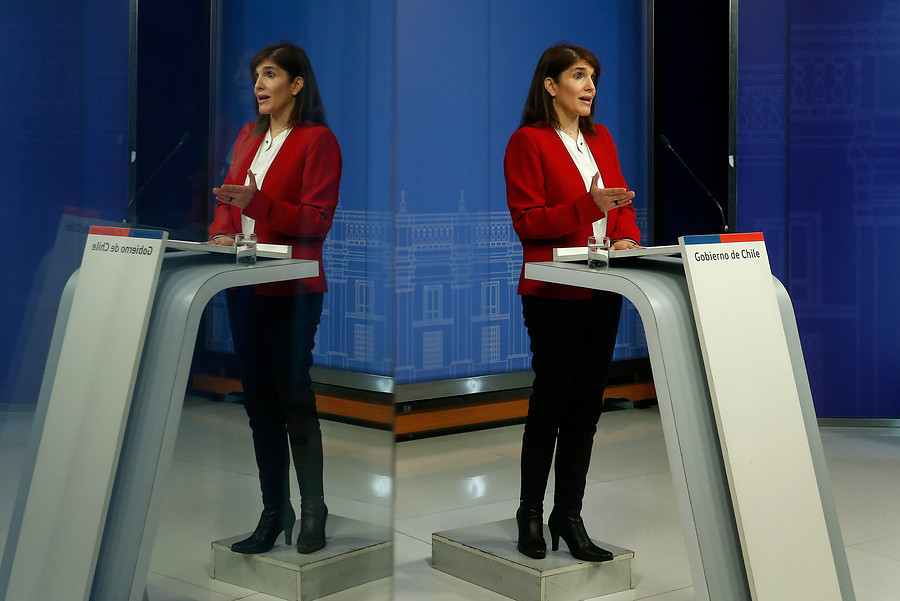 Vocera de Gobierno por críticas de Piñera: “Él hace una caricatura del país”