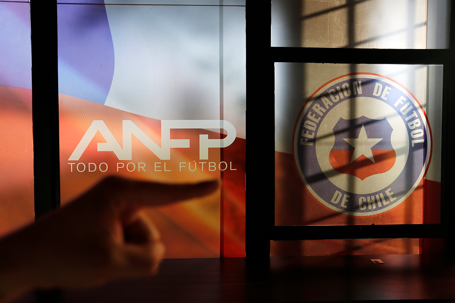 Estos son los árbitros para la “final” entre Universidad de Chile y Colo Colo