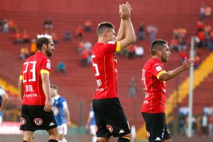 Felipe Seymour maneja ofertas de la Universidad de Chile, Universidad Católica e Independiente de Argentina