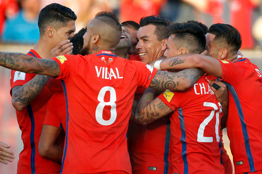 Marcelo Díaz se lesionó en España y enciende las alarmas en la selección chilena