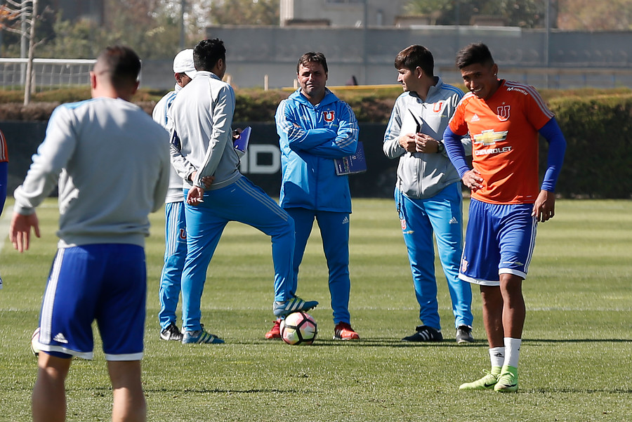 Los tres jugadores de la “U” que no tendrían chance para el próximo semestre en La Cisterna