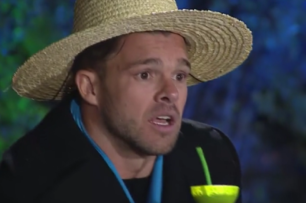 Leandro Penna se la juega con llamativo regalo a Lisandra Silva en “Doble Tentación”