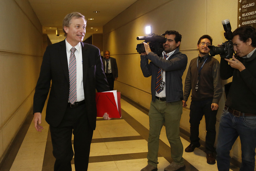 [VIDEO] José Antonio Kast sostuvo que si llega a ser Presidente rompería relaciones con Venezuela y retiraría al embajador