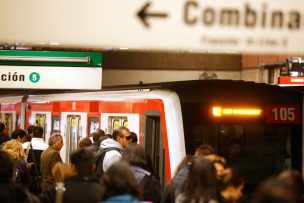 Por cerca de una hora Línea 1 del Metro de Santiago funcionó de manera parcial