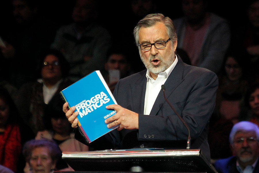 Guillier en el Caupolicán: “No podemos quebrar una alianza que le ha dado libertades a Chile”