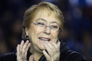 Bachelet felicitó a La Roja tras el partido con Alemania con este mensaje