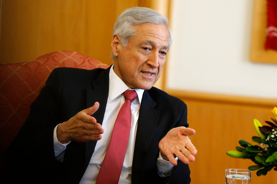 Canciller Muñoz se defiende por viaje a Cuba: Mi familia es mucho más importante