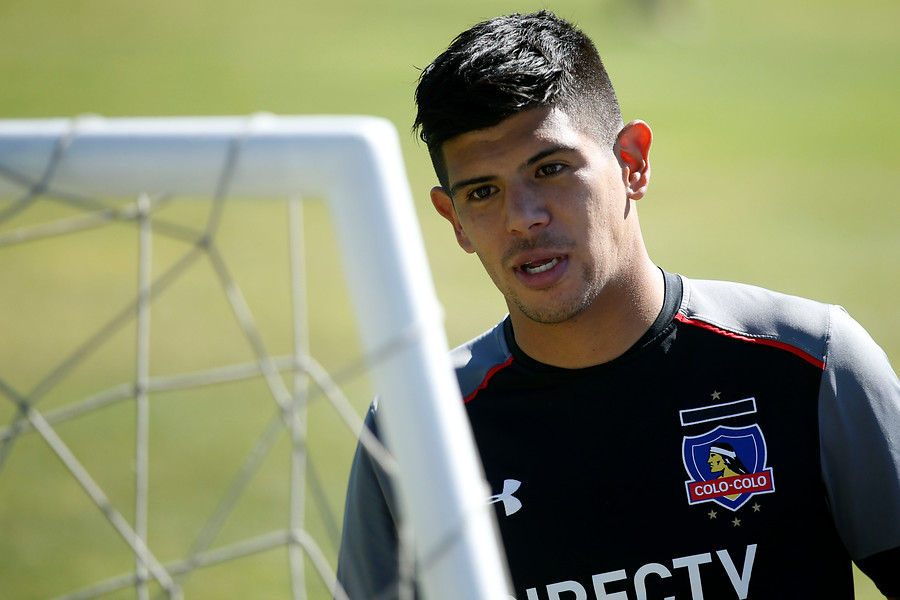 Esteban Pavez podría partir al fútbol de Australia o México