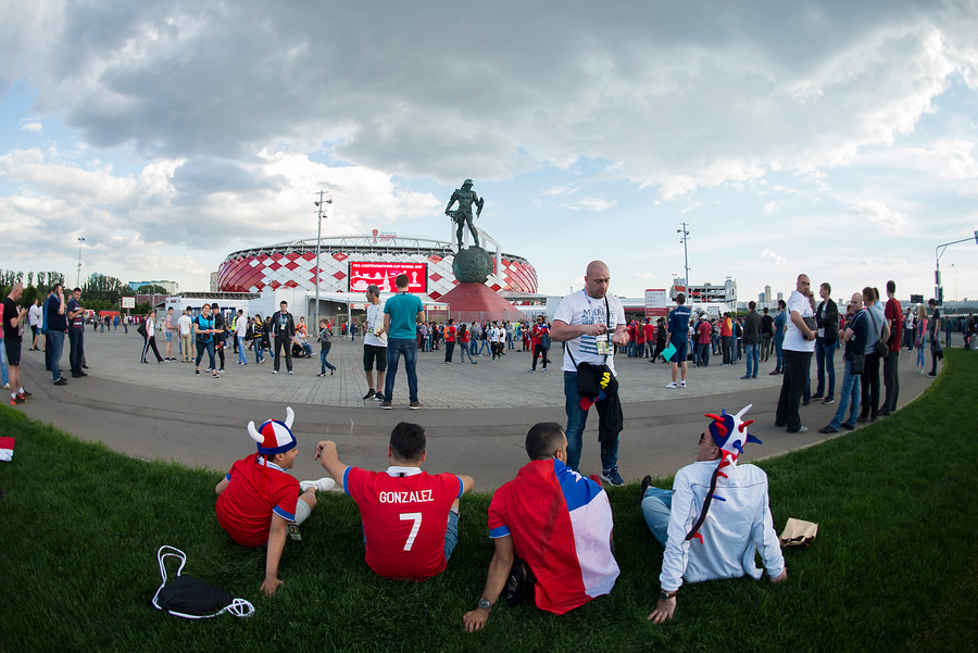 Cancillería confirma que hinchas de la Selección Chilena pelearon entre ellos en Moscú