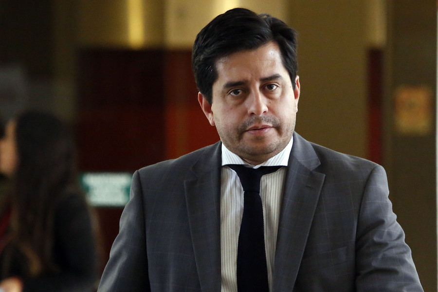 Senador Araya por “criterio Valencia”: “No se trata de ser xenófobo, estamos tratando de que haya un orden en la migración”