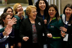 [VIDEO] El ceachei de la Presidenta Bachelet antes del partido de La Roja