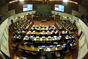 [FOTO] La protesta de los diputados del oficialismo en que pidieron 