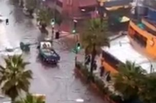 [VIDEOS] Registran inundaciones en calles de Viña del Mar por marejadas