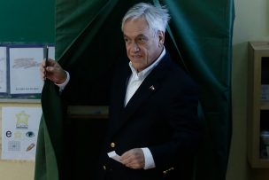 [VIDEO] El incómodo momento que hizo pasar un vocal de mesa a Sebastián Piñera