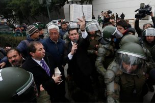 Pastor Soto fue detenido en Valparaíso durante manifestaciones por el Bus de la Libertad