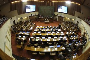 Viaje de diputados podría complicar aprobación de la reforma a la educación superior