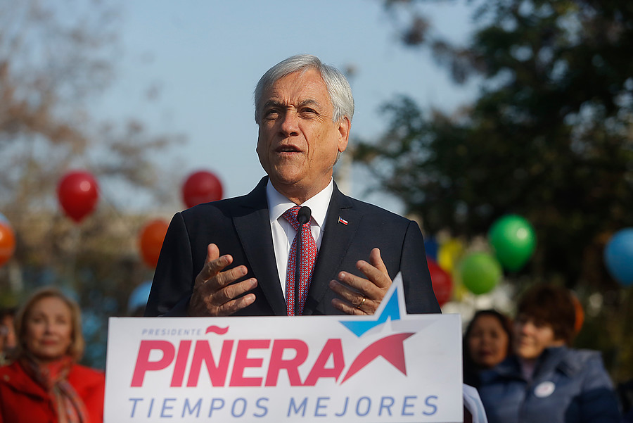 Encuesta Cadem: Piñera aumenta su aprobación y dobla a Guillier y Sánchez