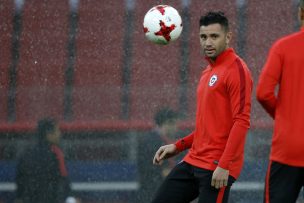 Eugenio Mena vive buen presente jugando en inédita posición