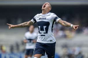 Nico Castillo anota un tremendo golazo con Pumas en México