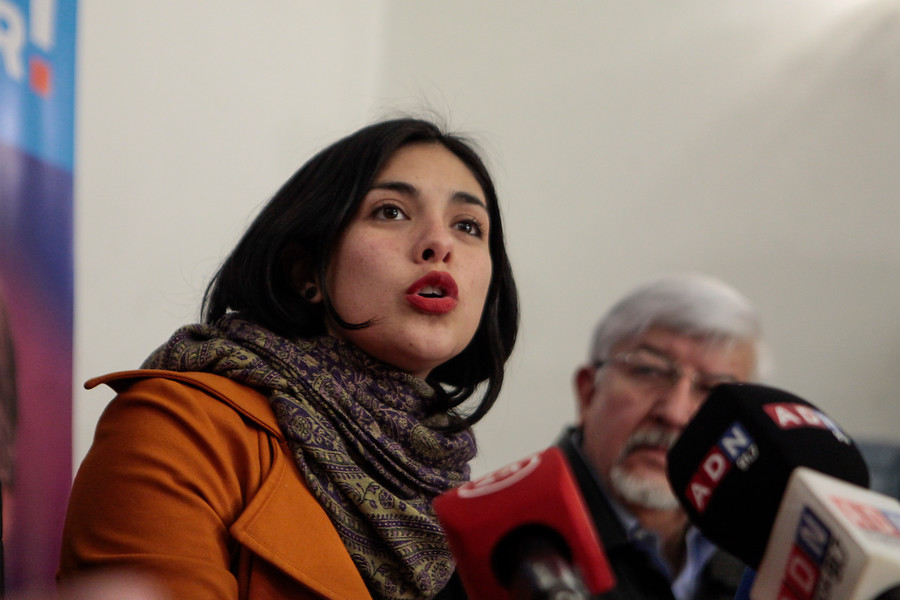 Diputada Cariola: “Rebaja de dieta parlamentaria es gracias a la movilización social”