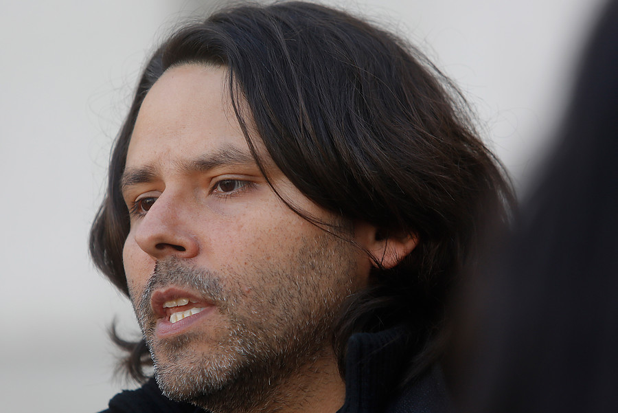 Mayol insiste en su candidatura a diputado: “A la mesa nacional del Frente Amplio le pedimos que reconsidere esta situación”