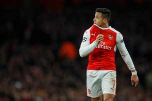 Prensa de Inglaterra asegura que Alexis podría reemplazar a Coutinho en Liverpool