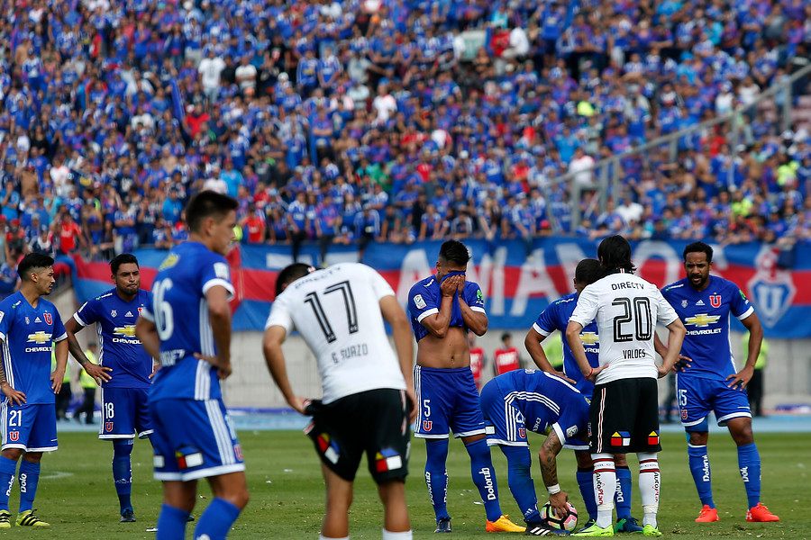 Los insignes cortados del fútbol chileno que no tienen chance en los “grandes”