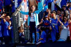 Universidad de Chile arrasa en las galerías tras el inicio del Transición