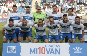 Universidad Católica volvió a los abrazos y consiguió su primera victoria del campeonato ante Curicó