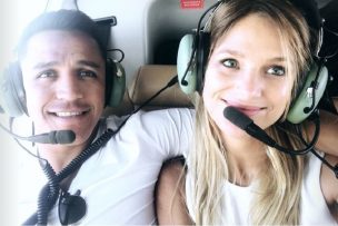 Alexis Sánchez y Mayte Rodríguez son captados en Francia... ¡De esta romántica manera!