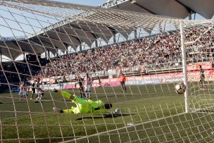 Palestino y Colo Colo empatan en un vibrante partido