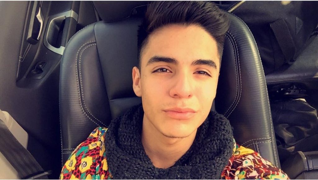 Los comentarios que dejó el atrevido look de Leo Méndez Jr. en “Vértigo”
