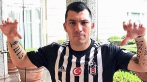 La extraña razón por la que Gary Medel usará la camiseta 12 en Turquía