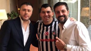 (Video) Gary Medel fue presentado como un rockstar en el Besiktas