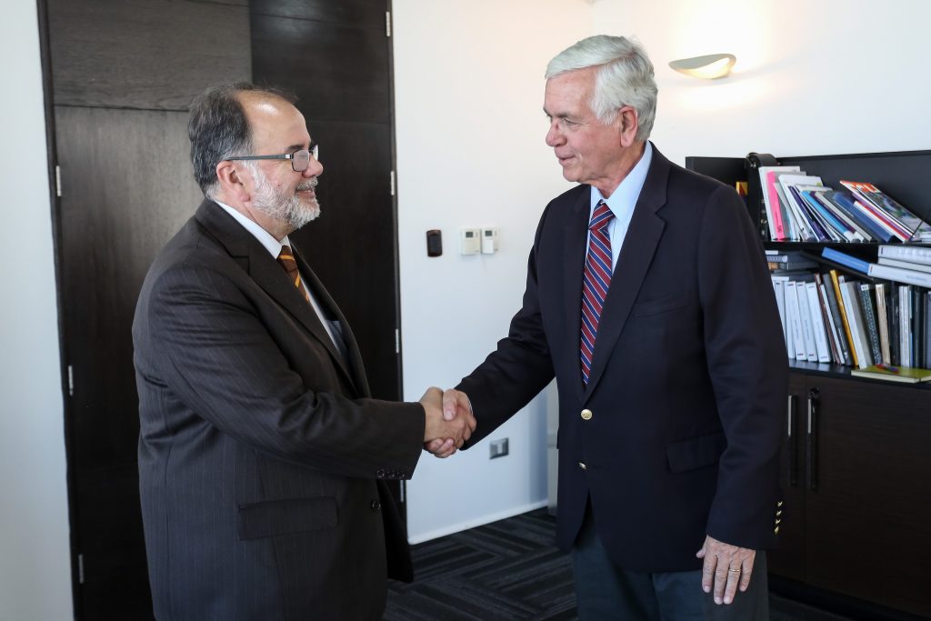 Presidente de la SNA, Ricardo Ariztía, se reúne con ministro de Economía